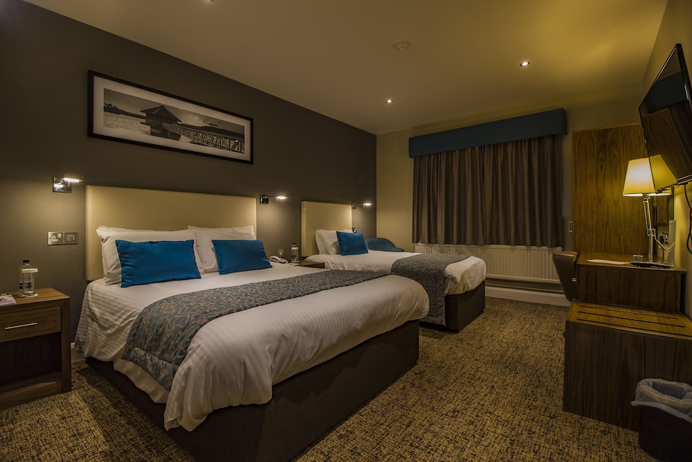 Best Western the Three Swans Hotel 23/69