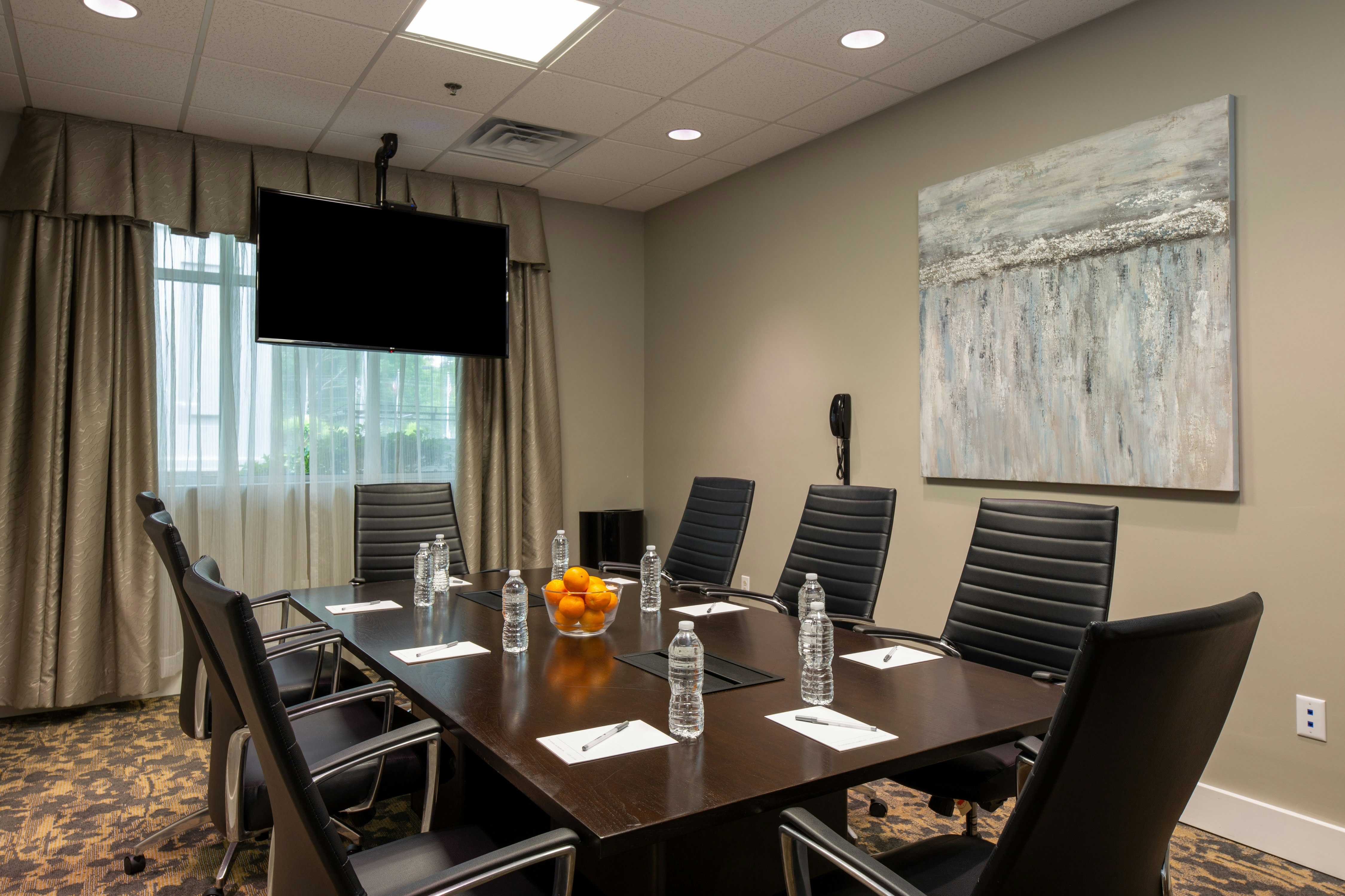 Hampton Inn & Suites Raleigh Cary Lenovo Center 47/52