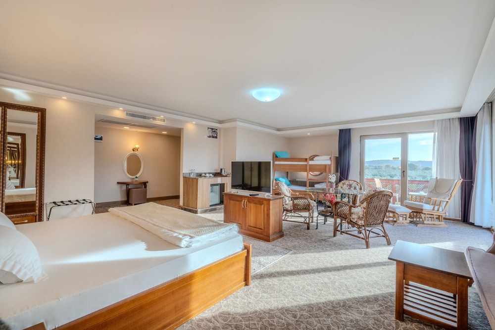 Troya Otel 14/50