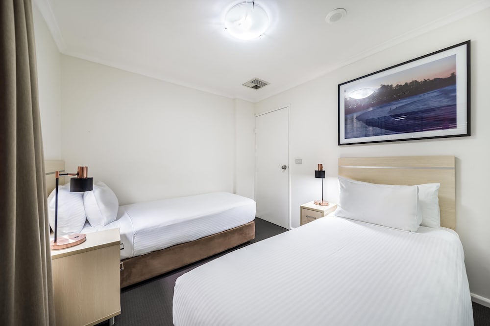 Oaks Sydney Goldsbrough Suites 16/69