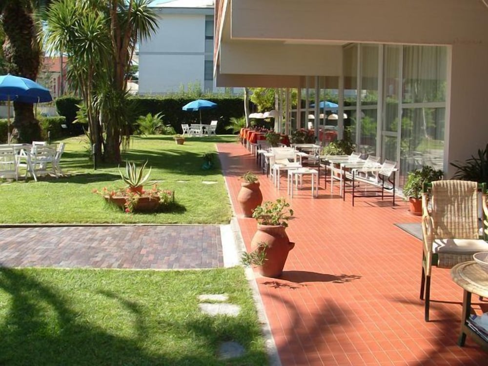Hotel Marina 48/51