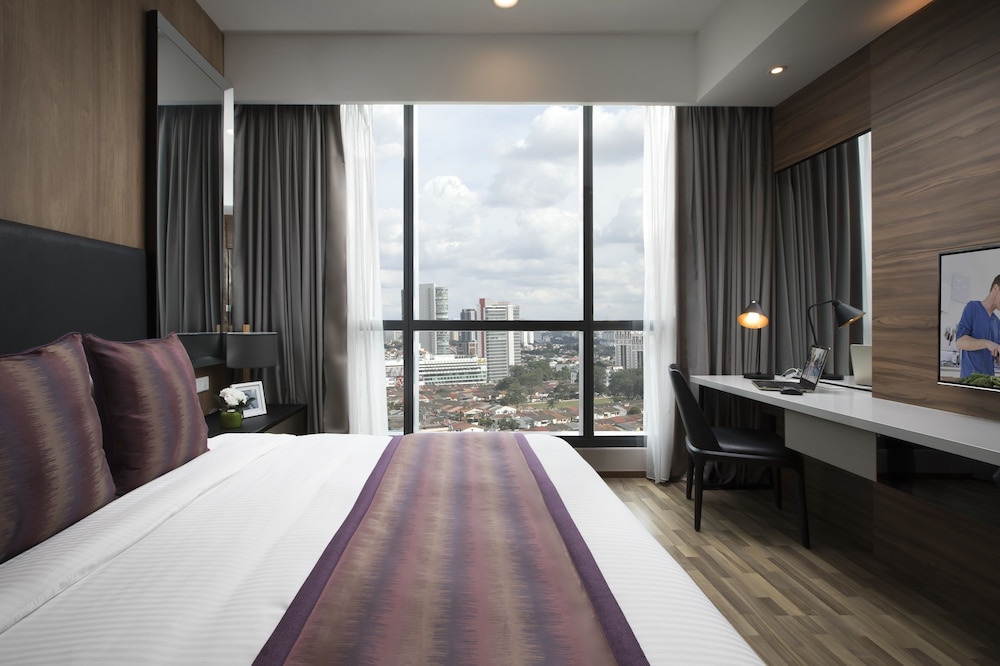 SOMERSET DAMANSARA UPTOWN PETALING JAYA 6/45