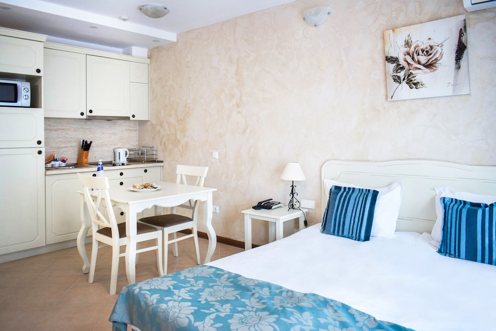 Oasis Resort And Spa 32/50