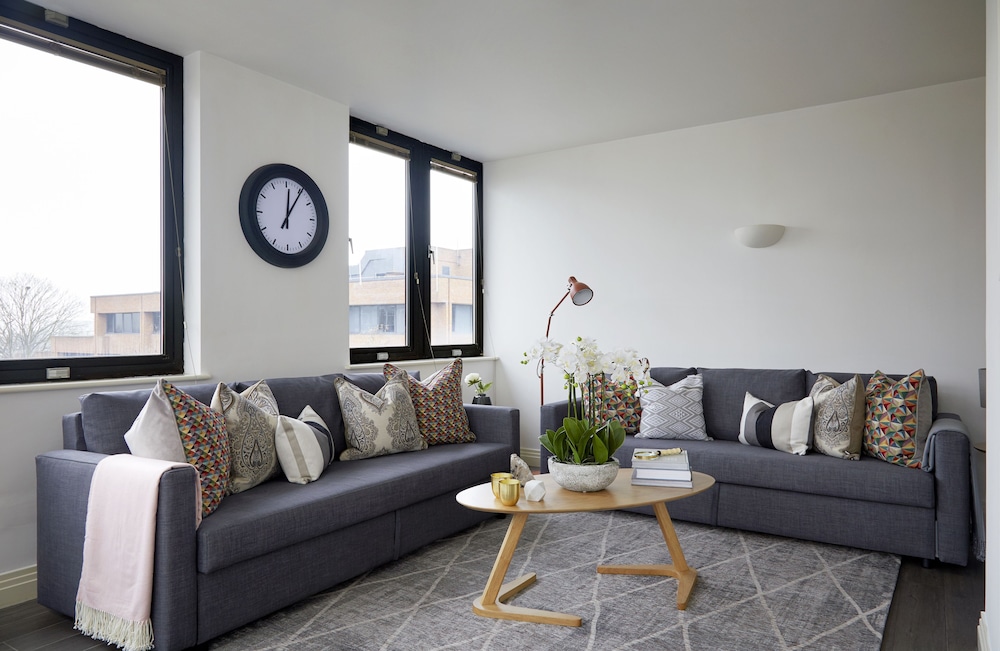 Upton Road Apartments 23/50