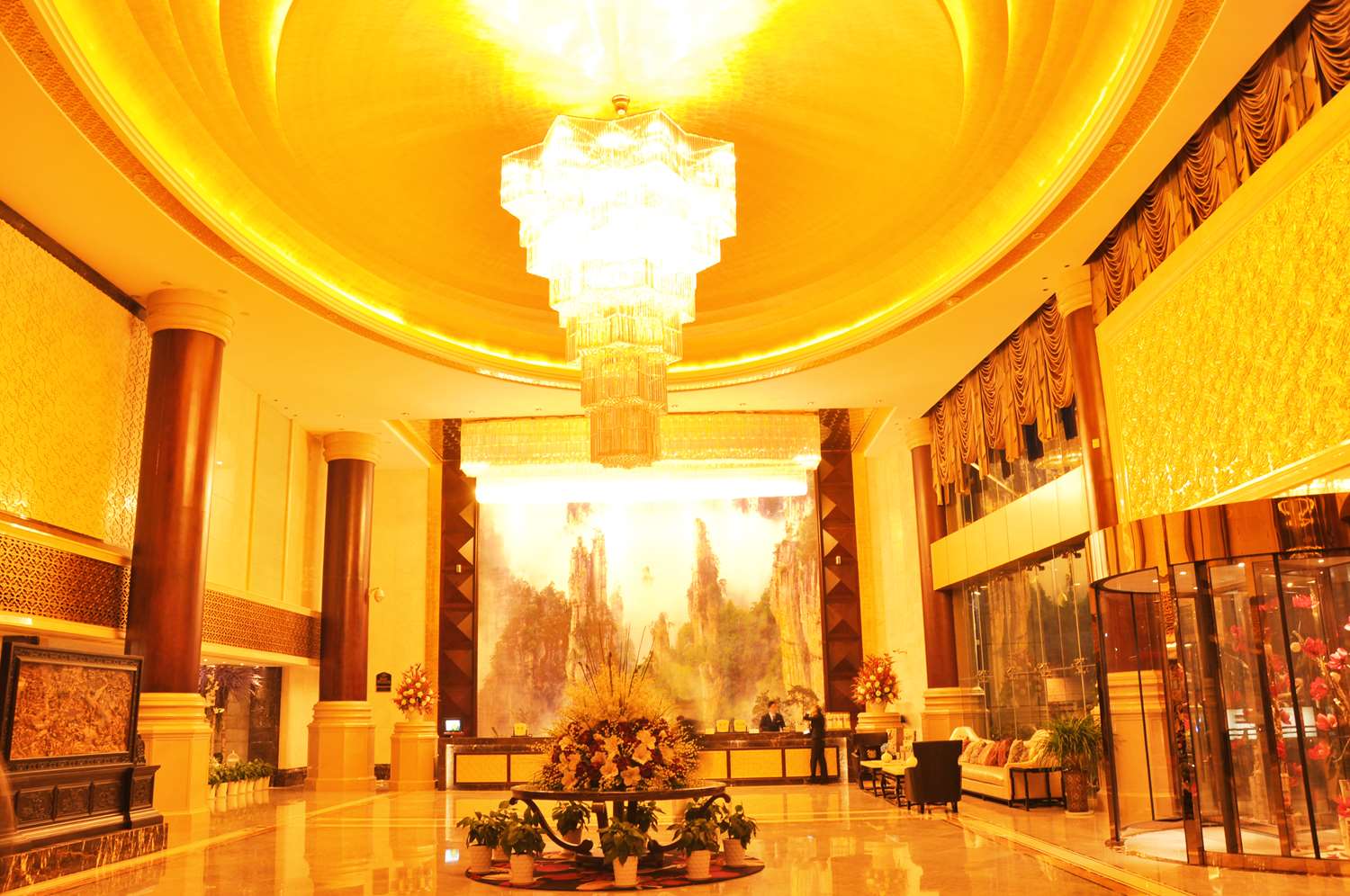 Grand Hotel Zhangjiajie 8/16