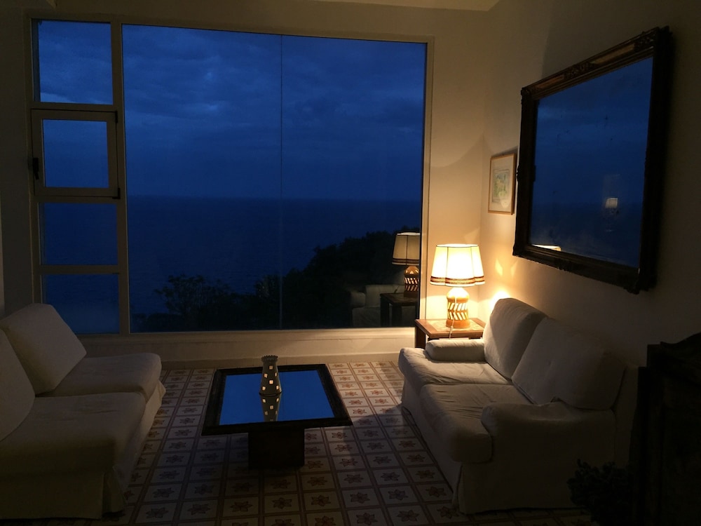 HOTEL PICCOLO MONDO 26/75