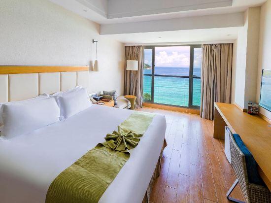 Premier, King Bed, Ocean View 2/2