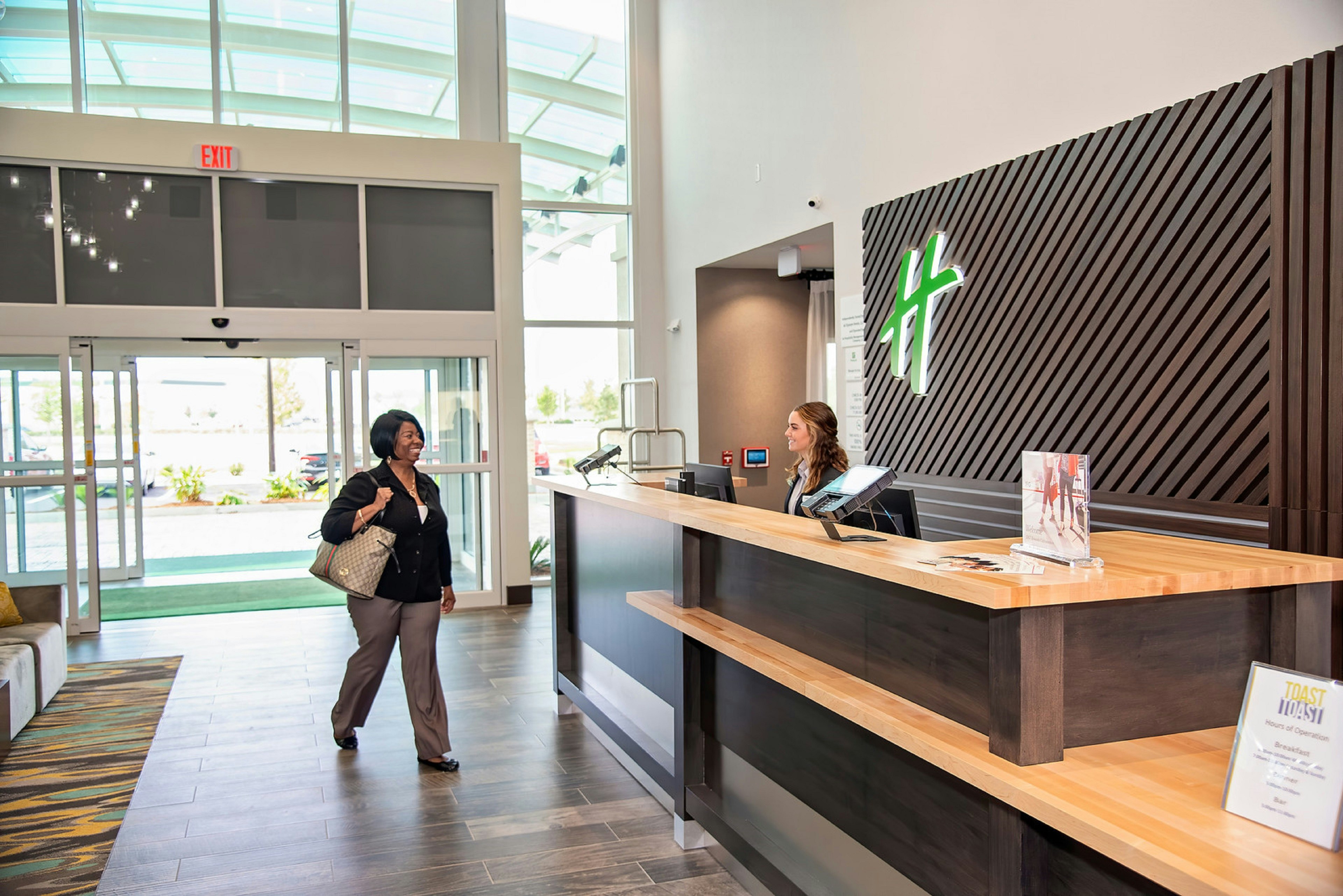 Holiday Inn Suites Savannah Airport Pooler 10/74