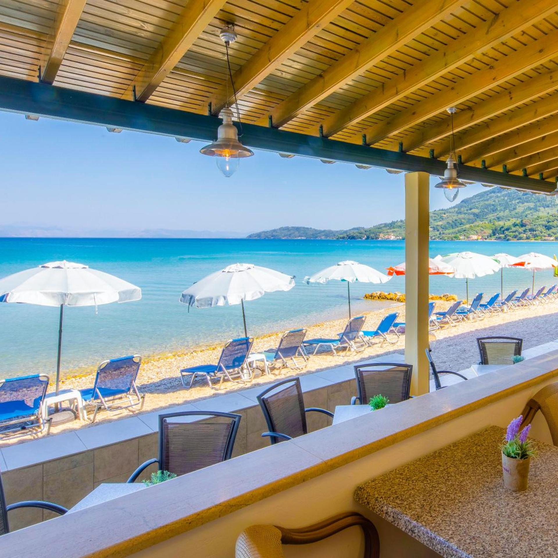 Rossis Beach Hotel 46/58