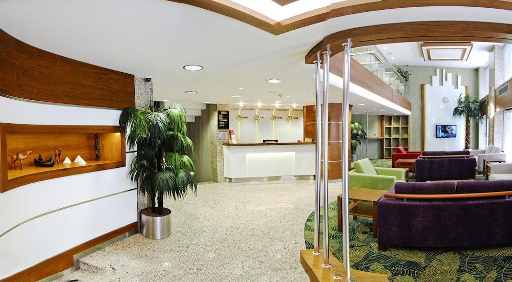 Bella Hotel 6/45