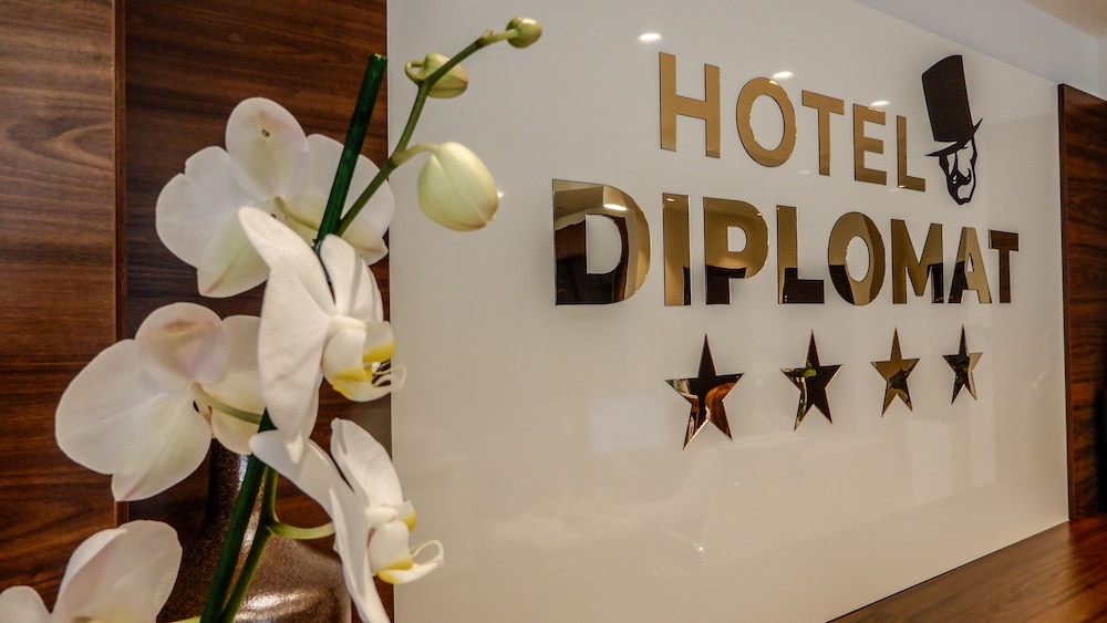 Hotel Diplomat 46/63