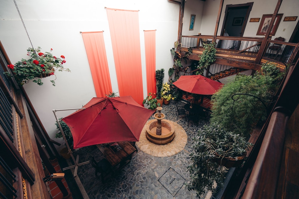 Casa Lola Hotel Boutique 48/59