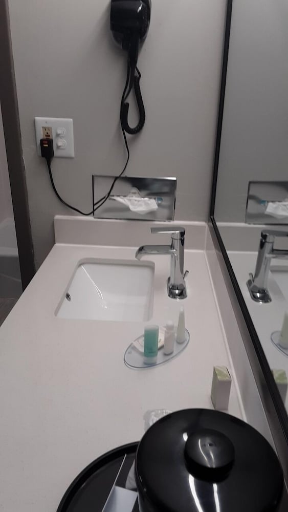 Quality Inn Bristol Pinnacle Area 26/28