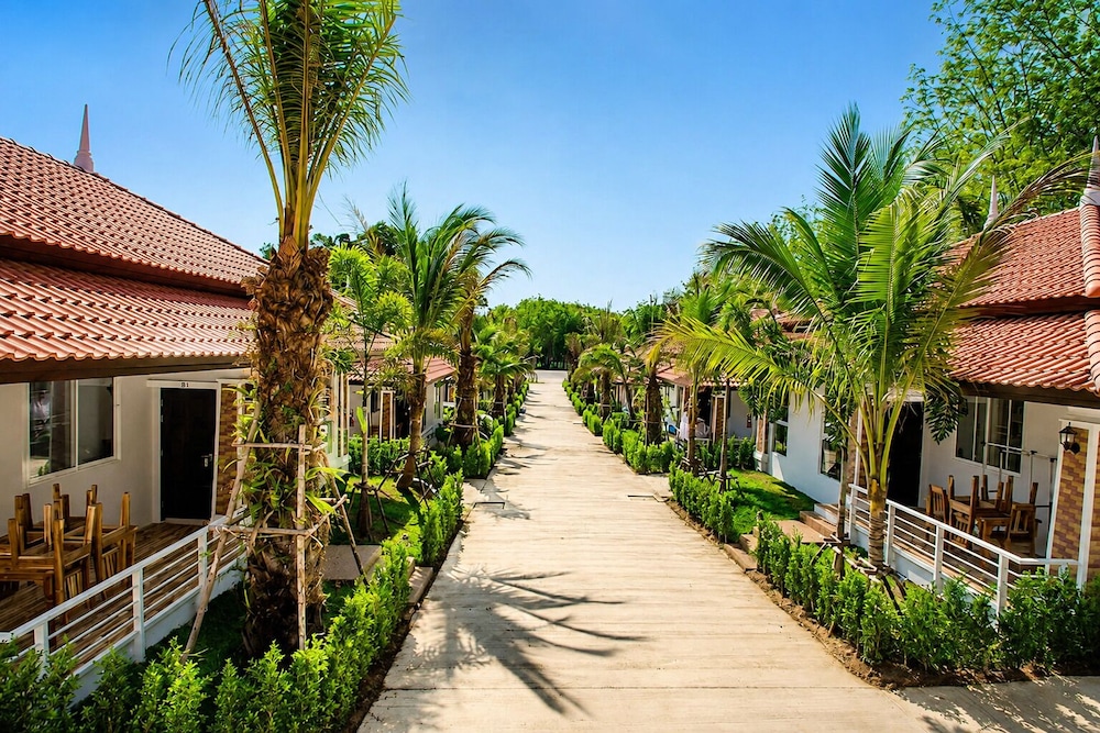 Lux Family Villas 69/73