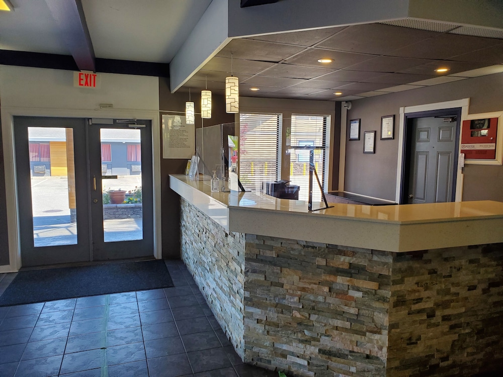Alpine Inn Abbotsford 3/50