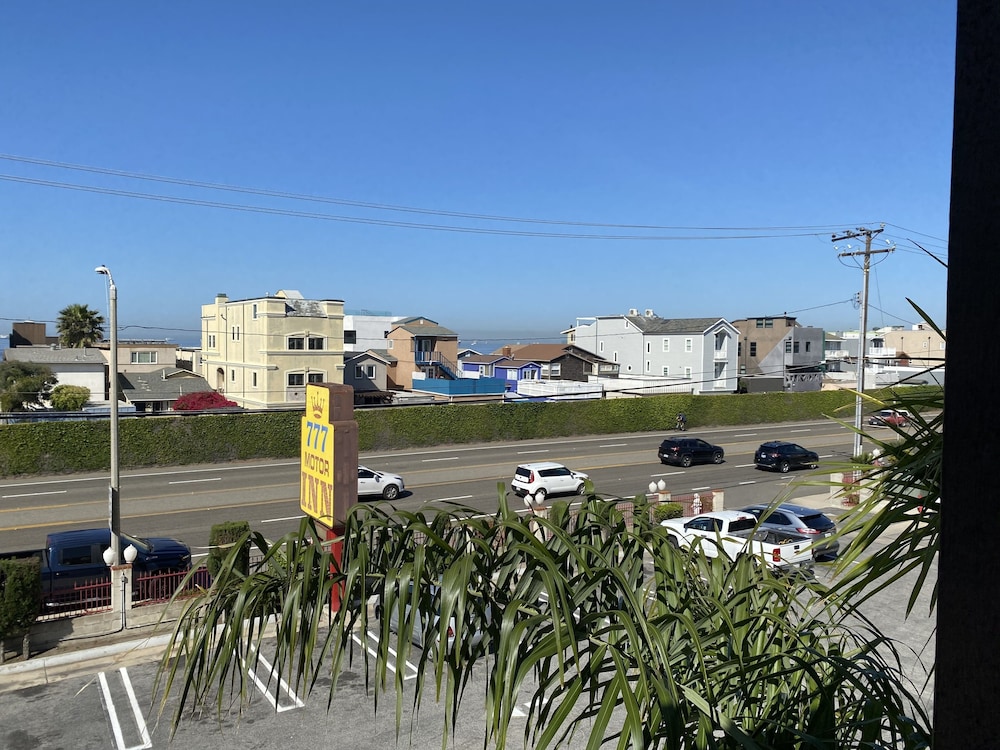 777 Motor Inn Huntington Beach 2/45