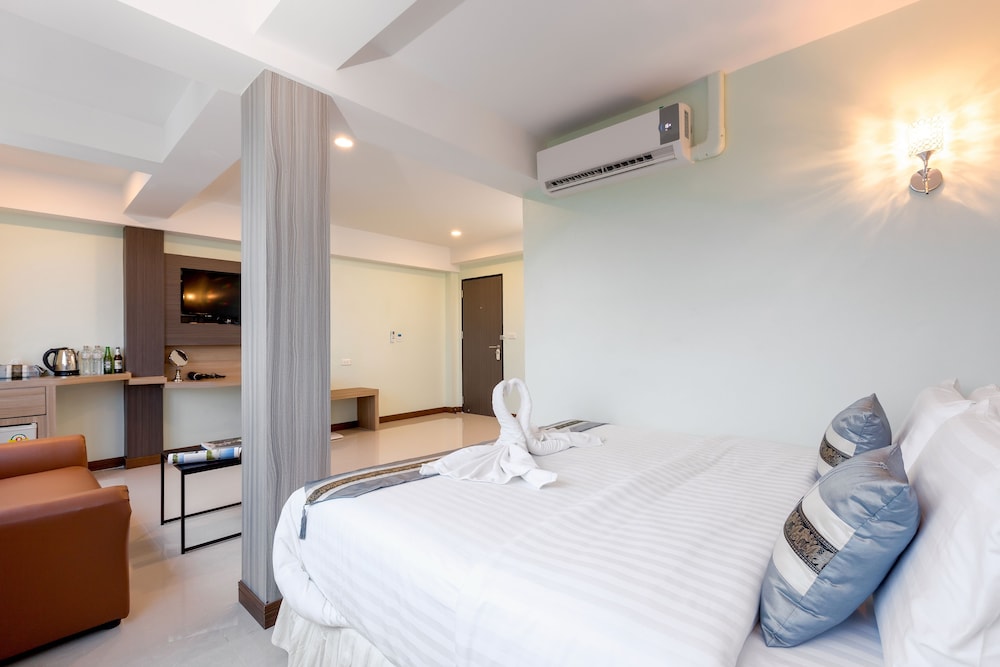RoomQuest Suvarnabhumi Airport Rom Klao 10/55