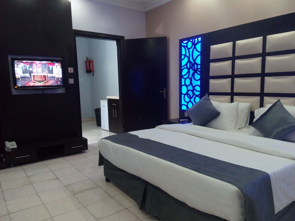 برج الحياة -الملز(Burj Al Hayat Furnished Suites Al Mallaz) 17/50