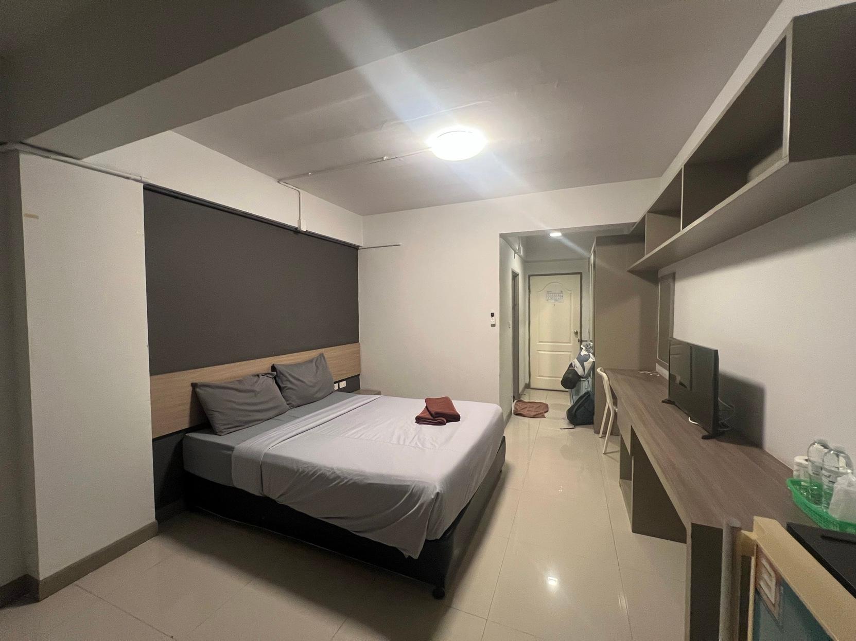 Superior, Studio, Queen Bed