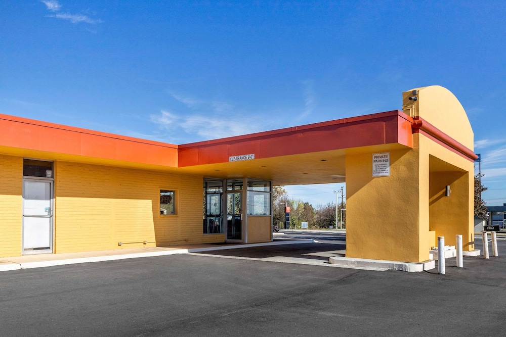 Econo Lodge Gaffney 31/34