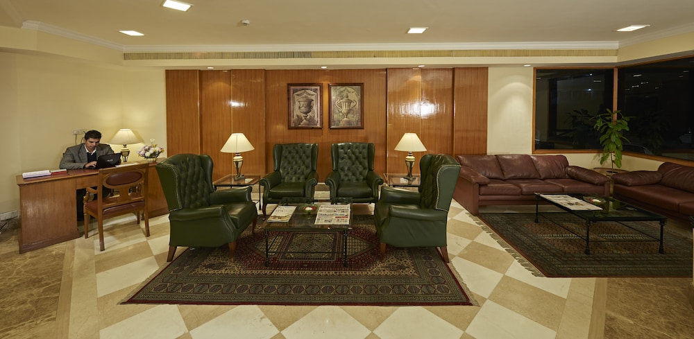 Club Mahindra White Meadows 28/50