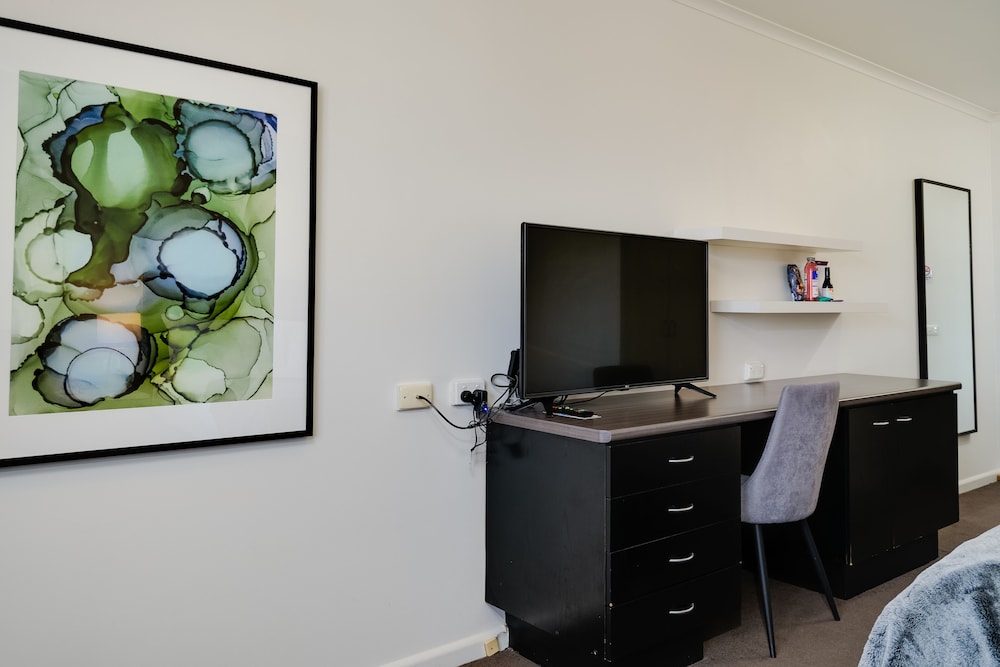 Mercure Albury 37/49