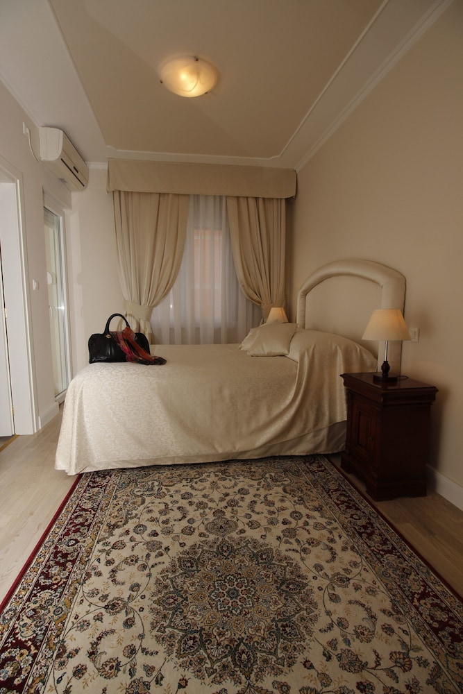 Villa Triana 25/70