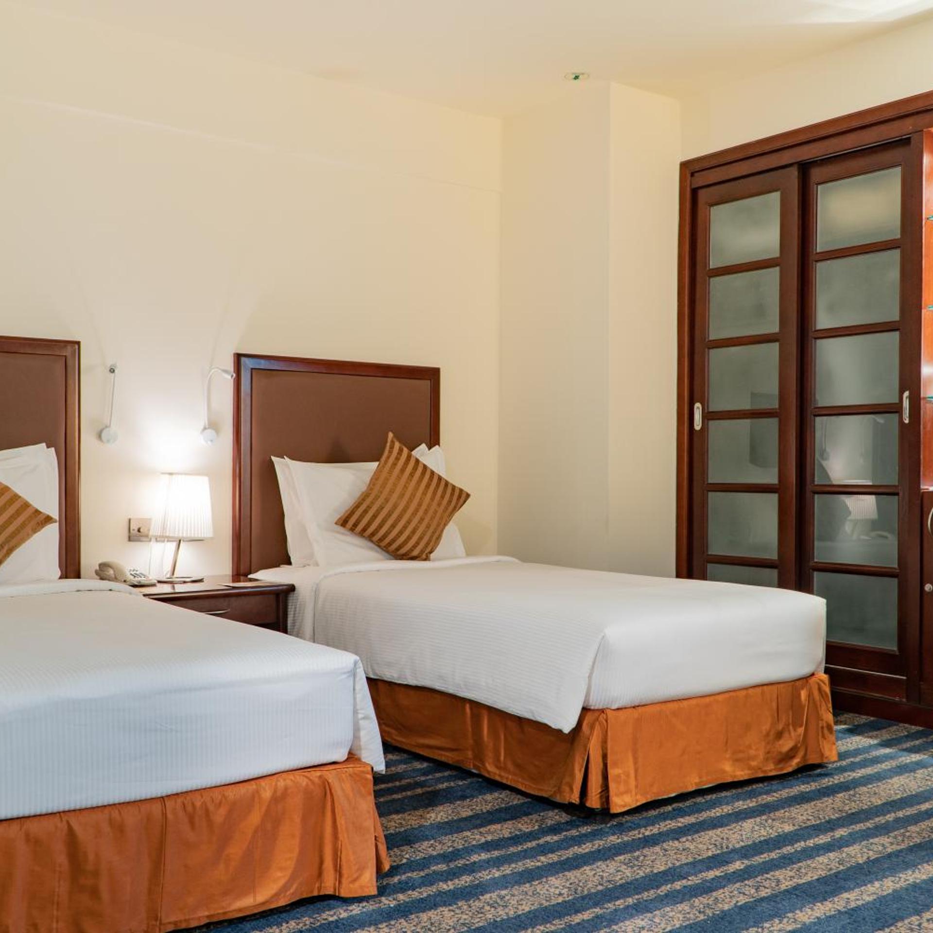 Standard, Twin Beds