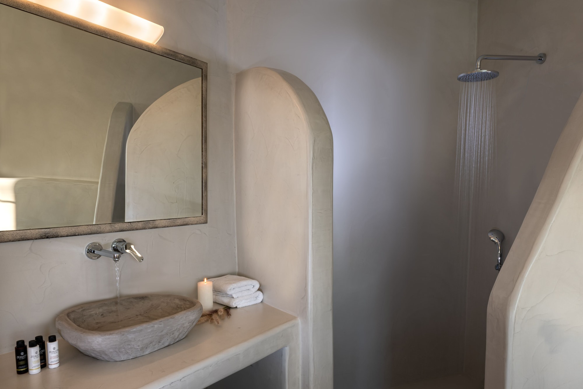 AQUA MARINE, SUITE