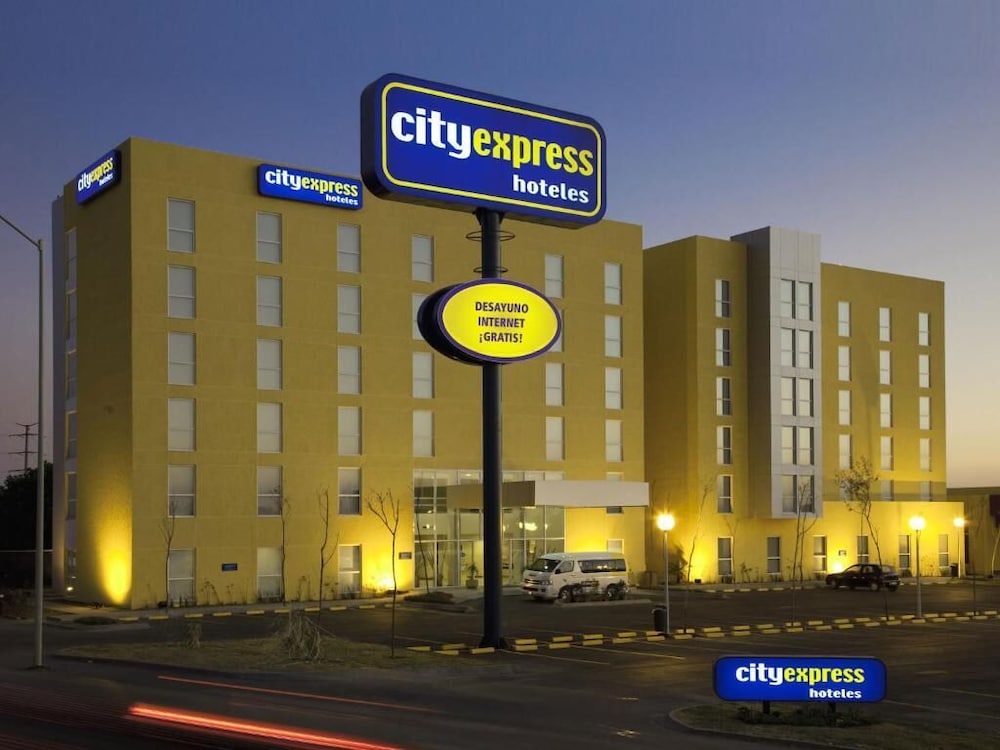 City Express Suites by Marriott Silao Aeropuerto 3/71
