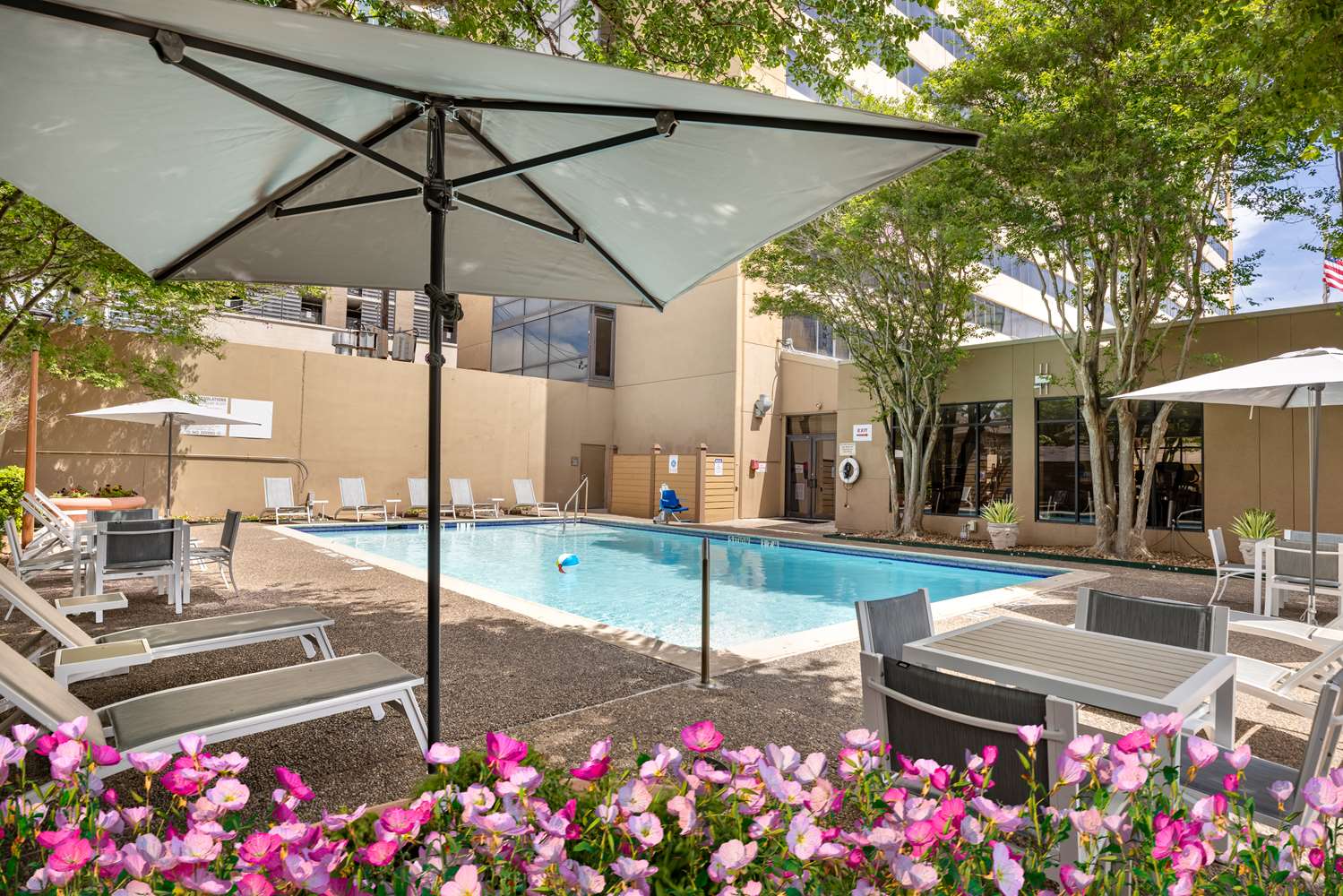 Doubletree By Hilton Houston Medical Center Hotel And Suites 28/30