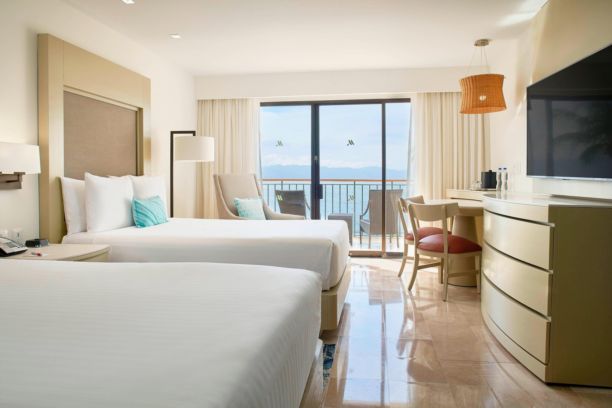 Room, 2 Double Beds, with View