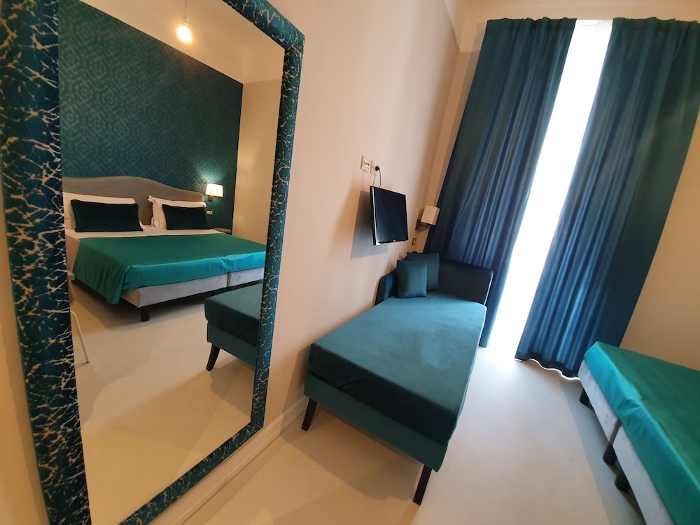 Hotel Maxim 37/72