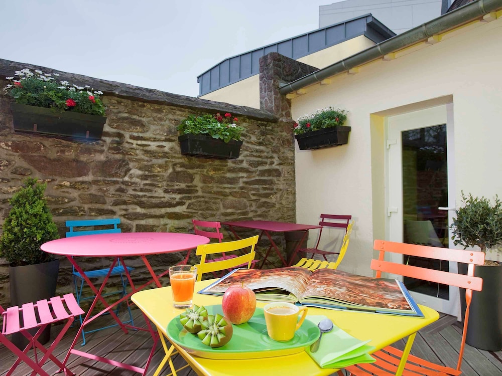 IBIS STYLES RENNES CENTRE GARE NORD 49/67