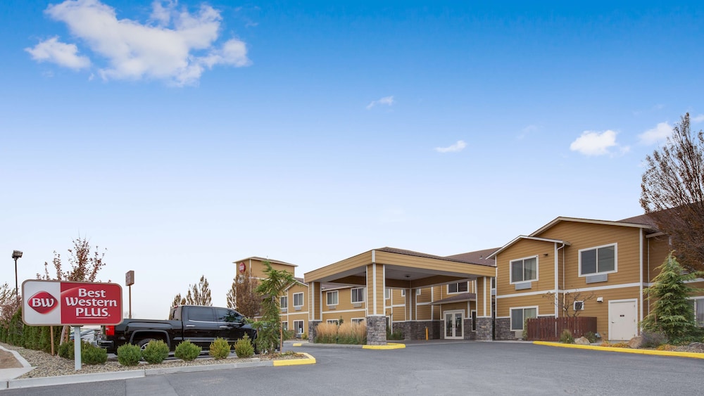 Best Western Plus Grapevine Inn 8/42