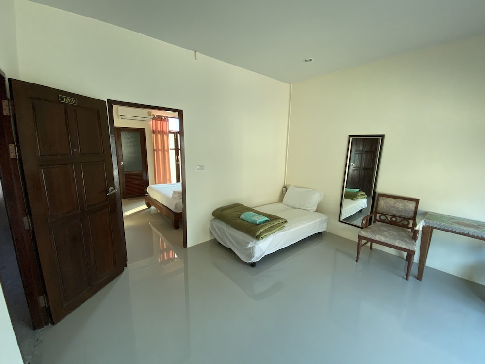 Jitra Resort 17/35