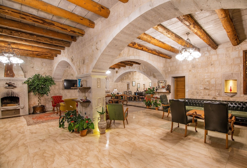Hera Cave Suites 29/50