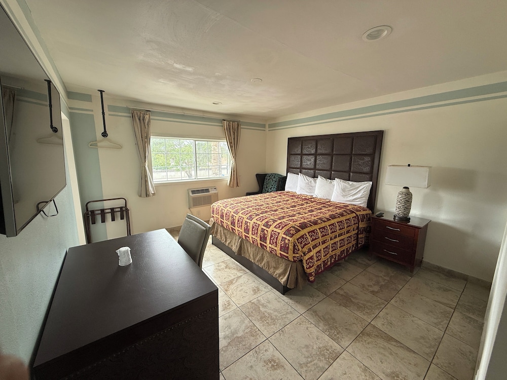 Bayshore Inn 14/44