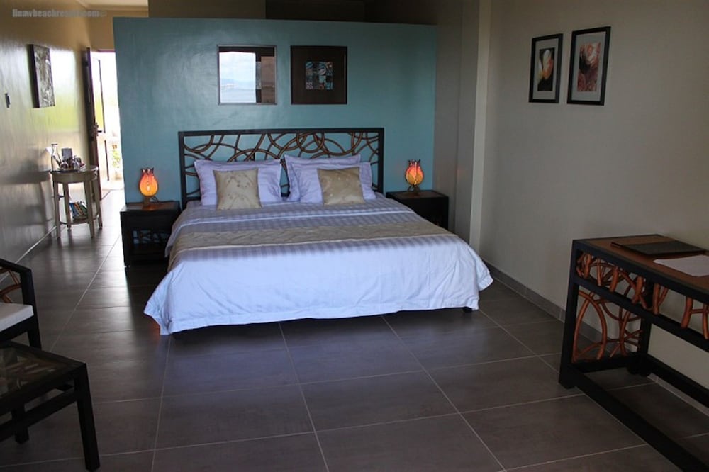 Linaw Beach Resort 30/73