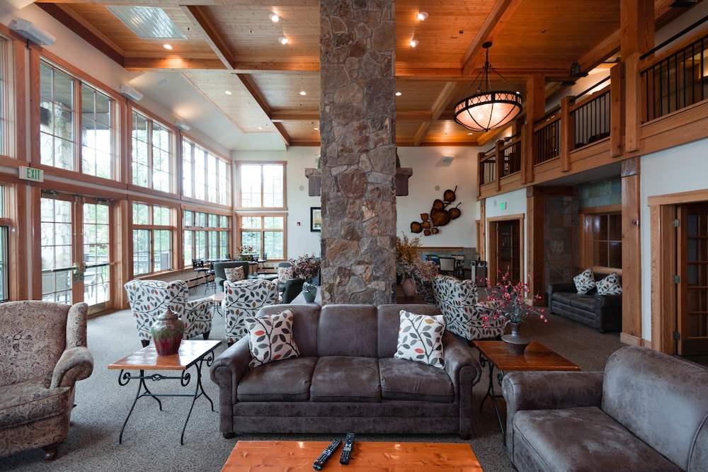Grand Timber Lodge 14/50