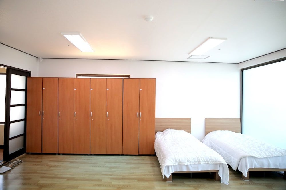 Geomunoreum Hostel 13/50