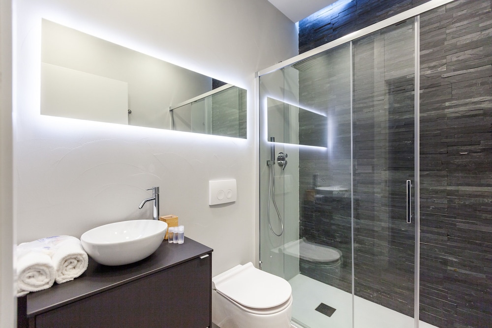 easyhomes - City Centre Suites 47/50