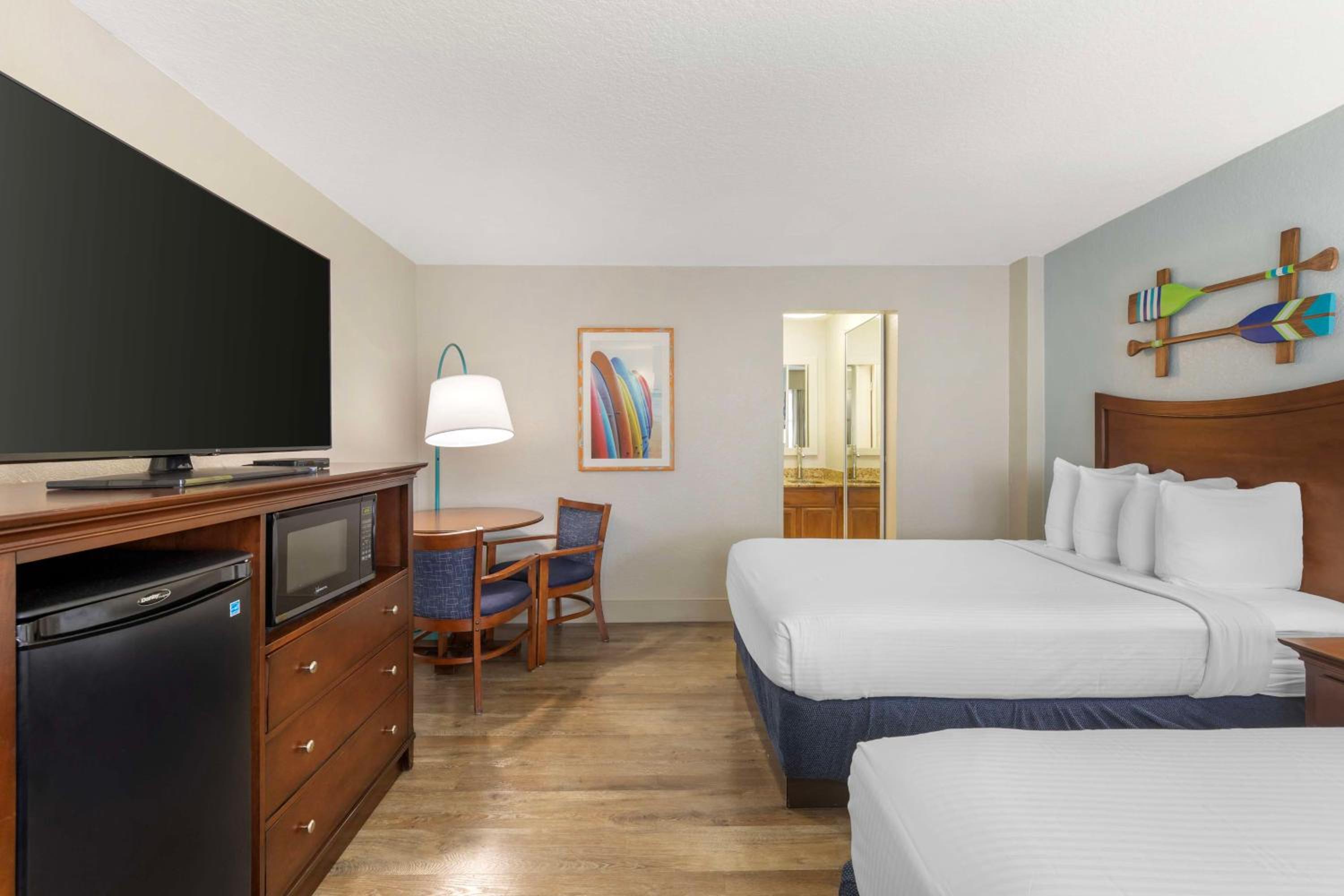 Courtyard, 2 Double Beds