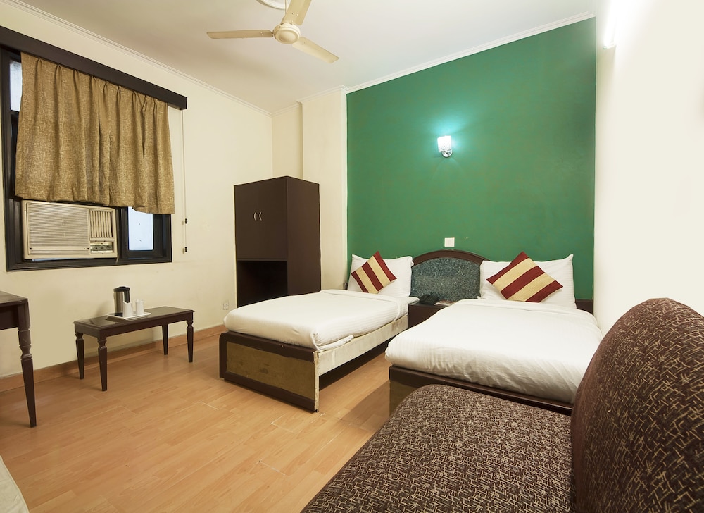 Delhi Darbar hotel 29/63