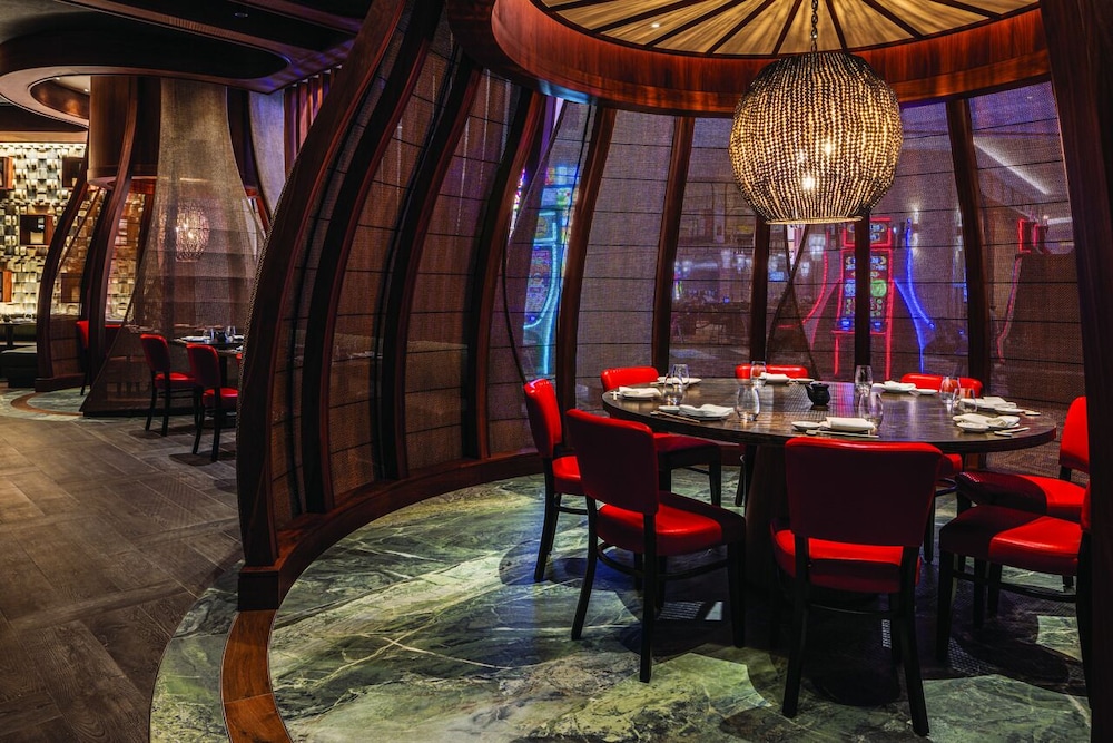 Nobu Hotel New Orleans - A Caesars Rewards Destination 27/38