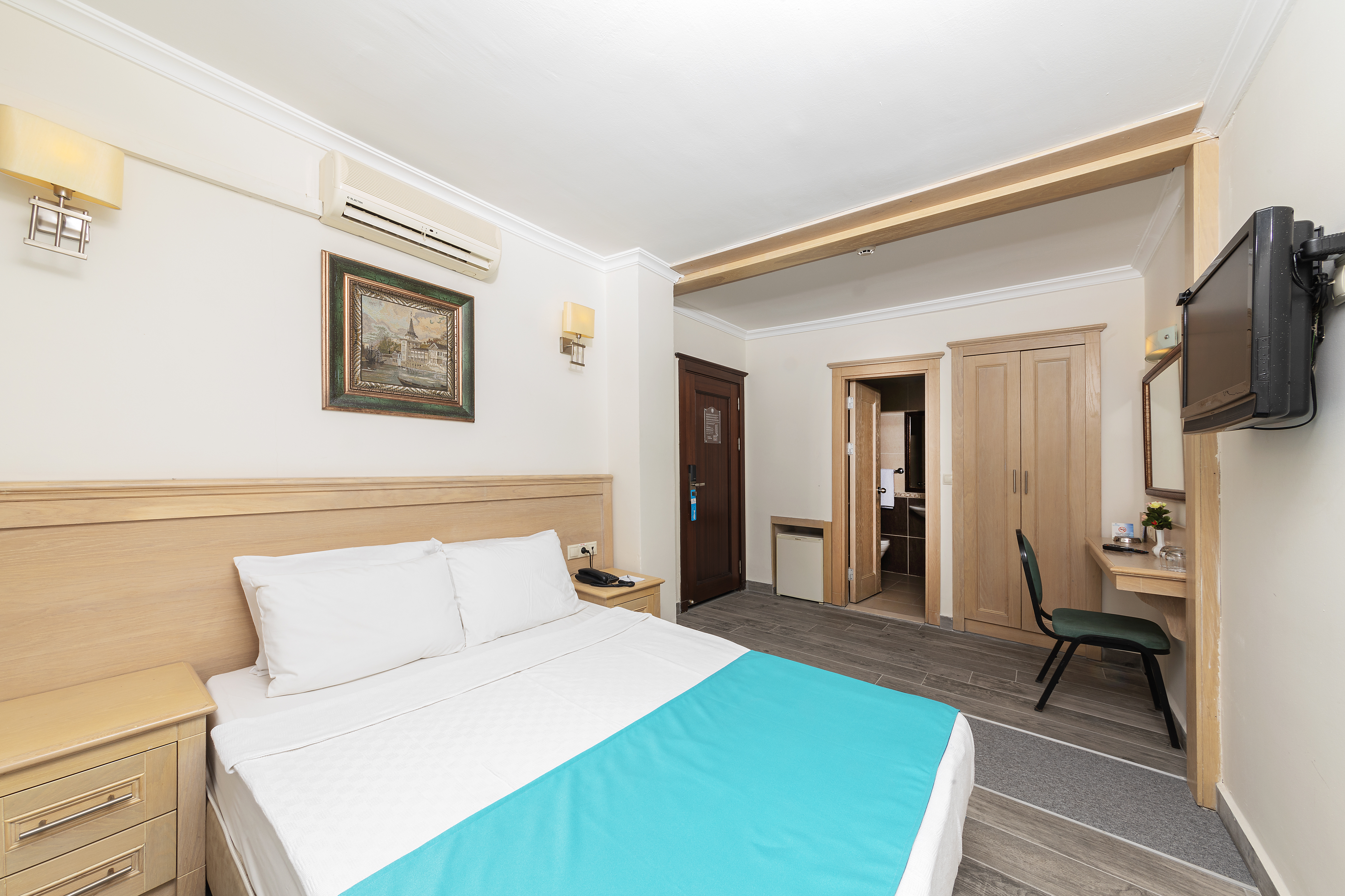 Room, Double Bed, Land View