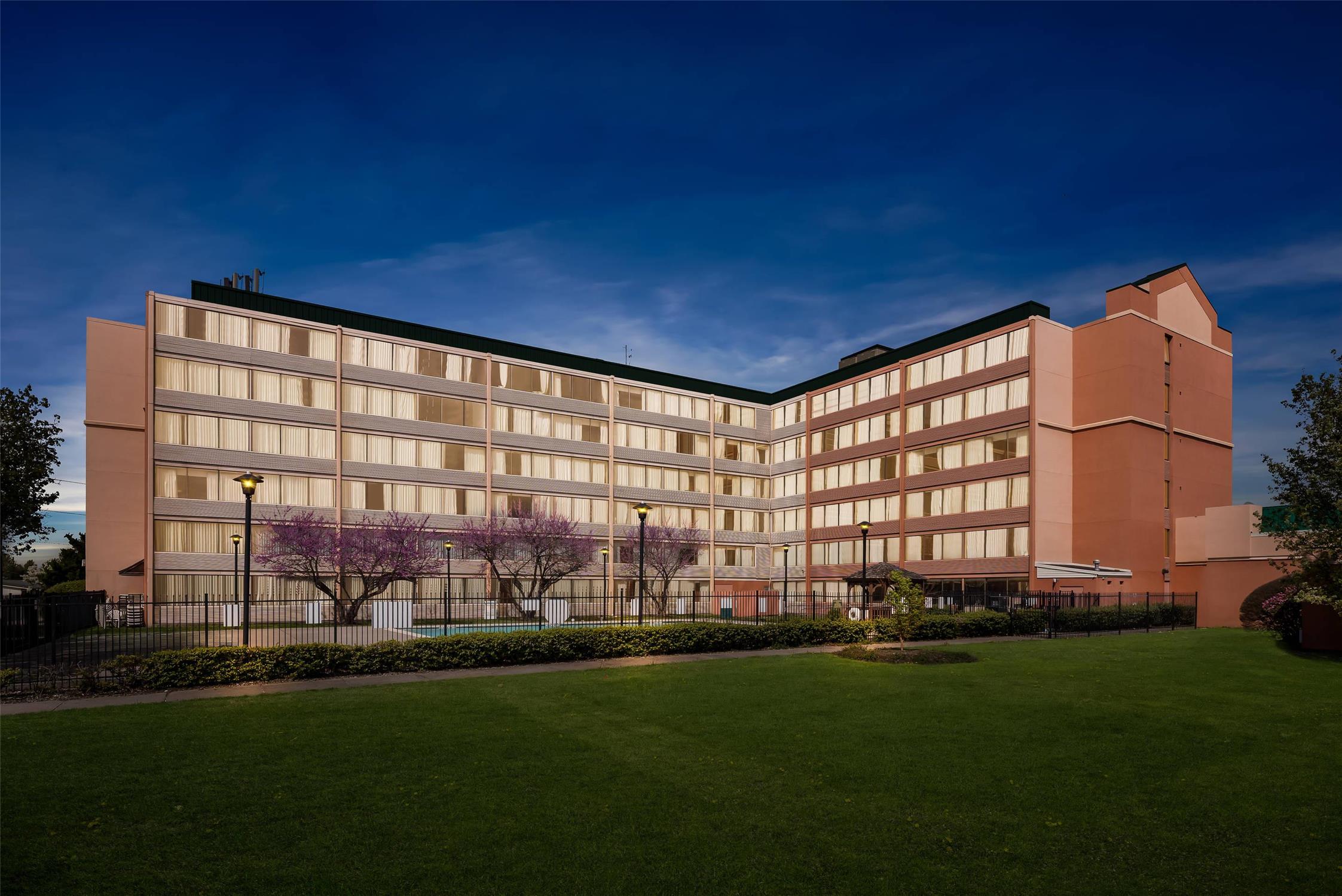 Quality Hotel Philadelphia Airport 1/27