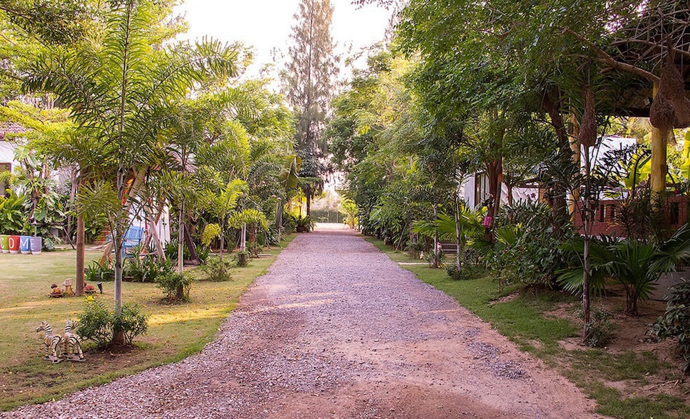 Pranburi Cabana Resort 67/72