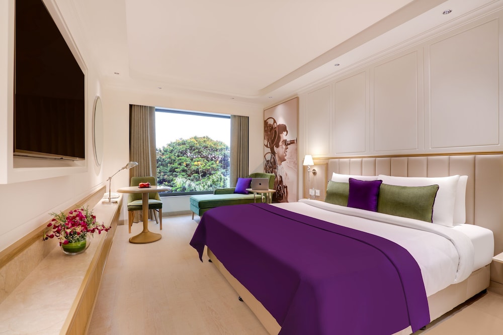 Aurika by Lemon Tree Hotels, Mumbai International Airport 12/50
