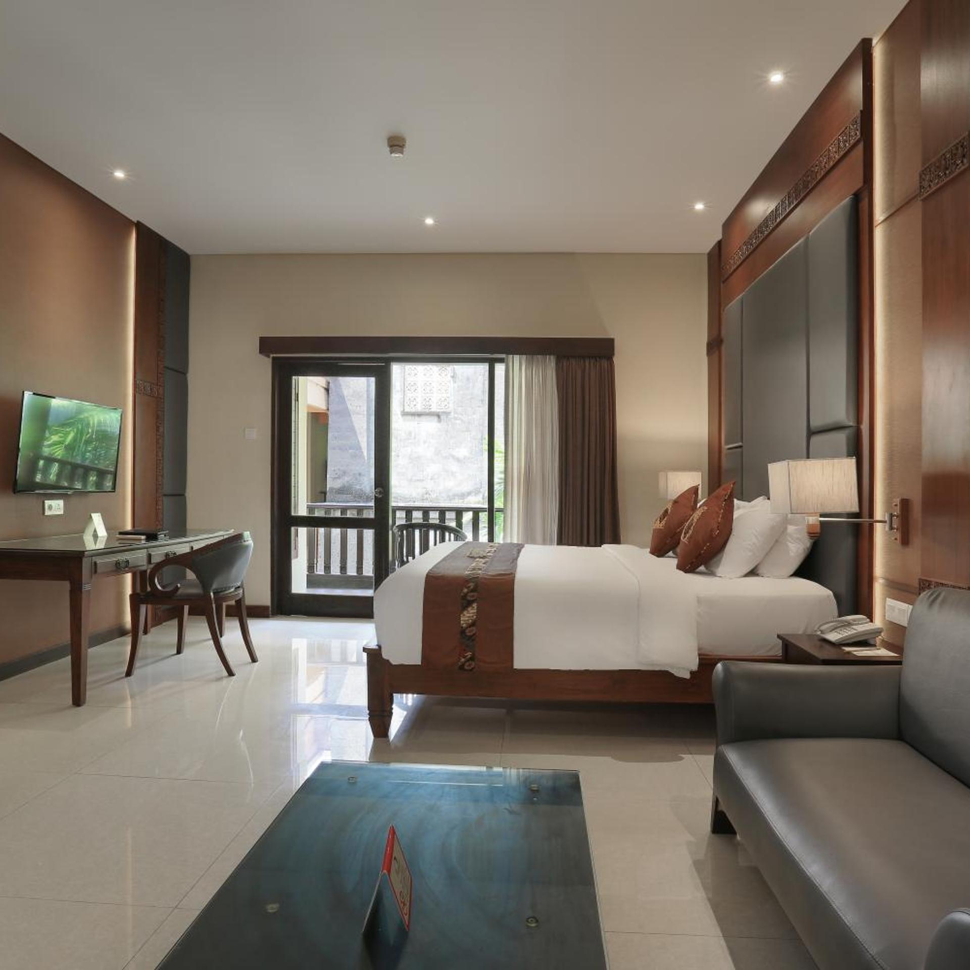 SUPER, DELUXE, DOUBLE BED